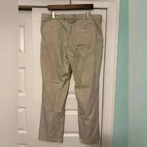 RLX Ralph Lauren Men’s Golf Pants Tailored Fit Ivory Flat Front sz 38x32 EUC